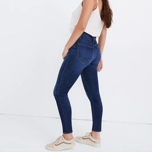 Madewell | Curvy High-Rise Jeans